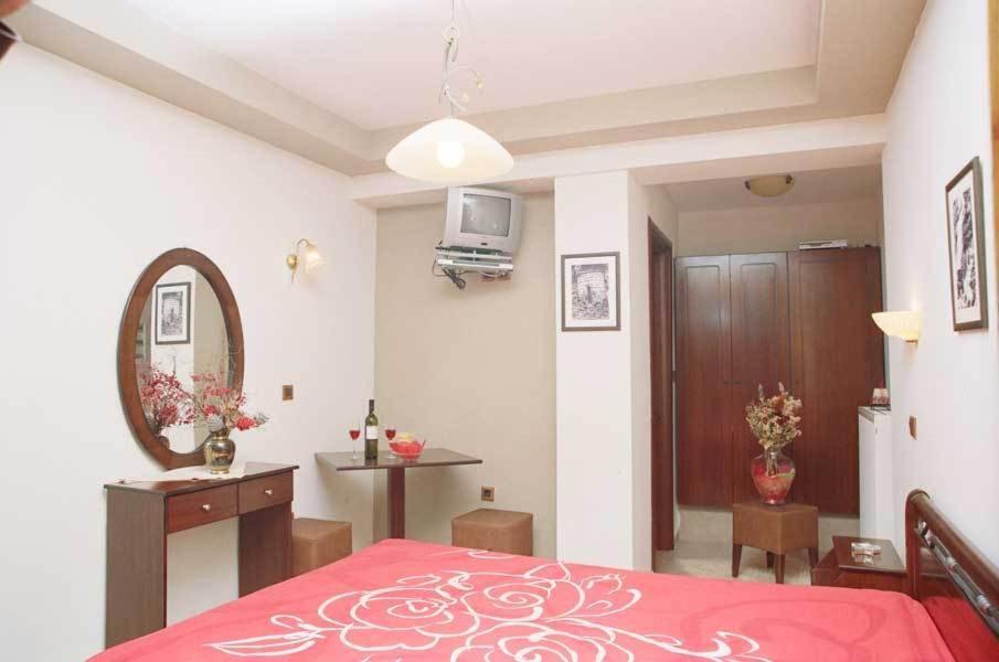 Guesthouse Irida Belokomiti Ngoại thất bức ảnh